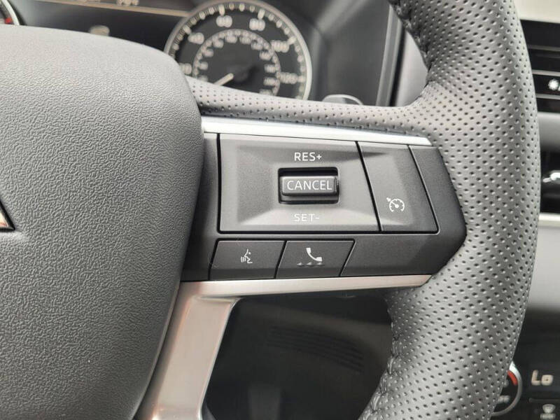 2026 Mitsubishi Outlander LE