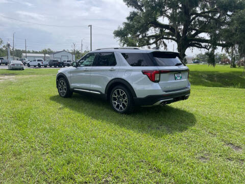 2025 Ford Explorer Platinum
