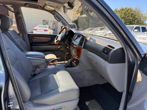 2003 Lexus LX 470