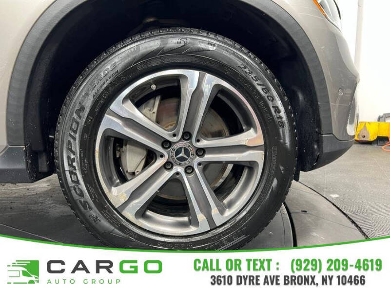 2021 Mercedes-Benz GLC GLC 300