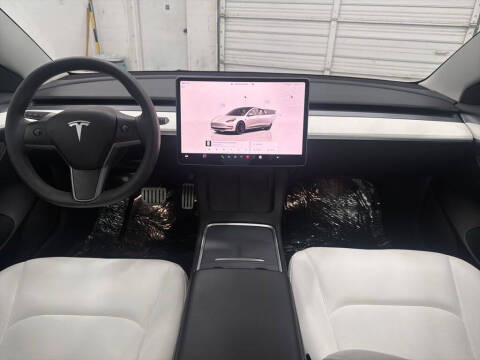 2023 Tesla Model 3 Performance