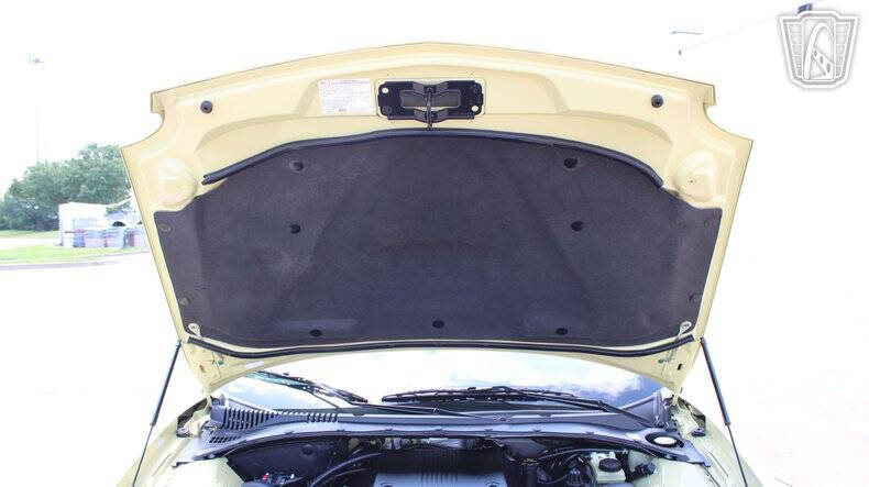 2005 Ford Thunderbird