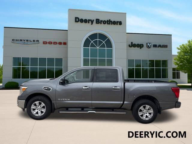 2017 Nissan Titan SV