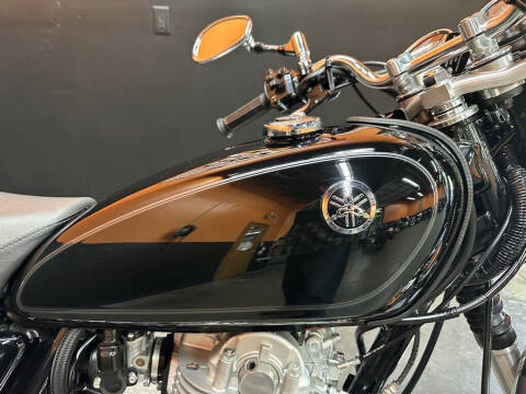 2016 Yamaha SR400