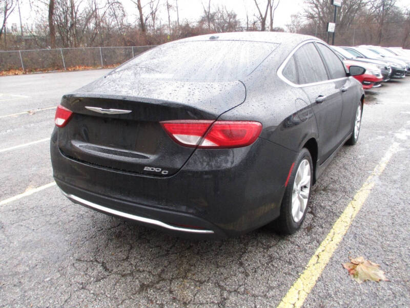 2015 Chrysler 200 C