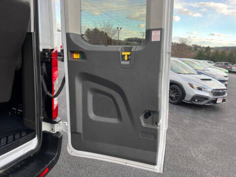 2023 Ford Transit 350 XLT