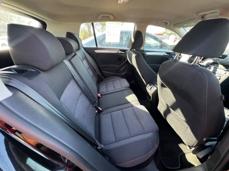 2012 Volkswagen Golf 2.5L PZEV