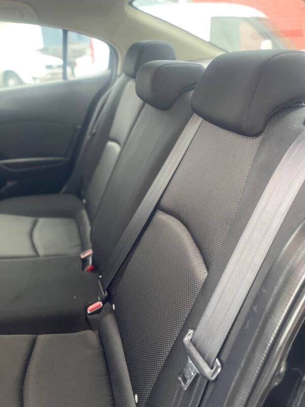 2017 Mazda MAZDA3 Sport