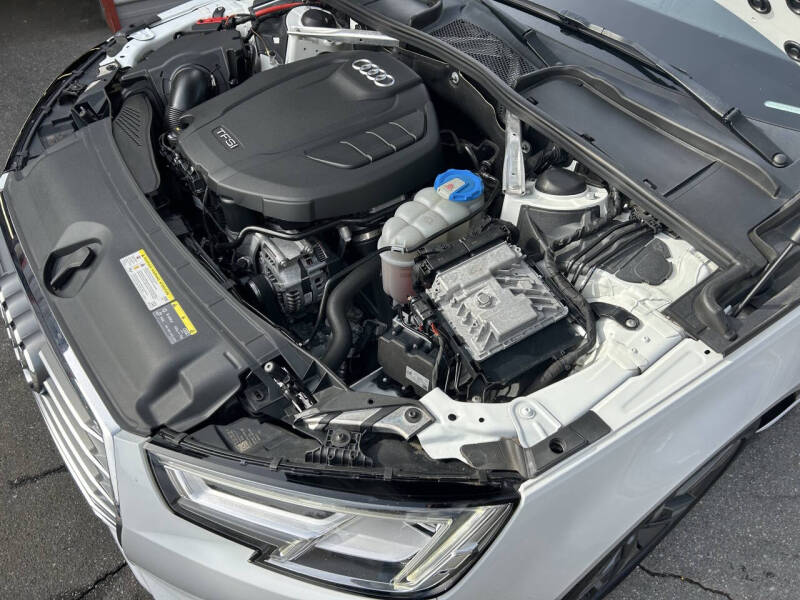 2018 Audi A4 2.0T quattro Premium Plus