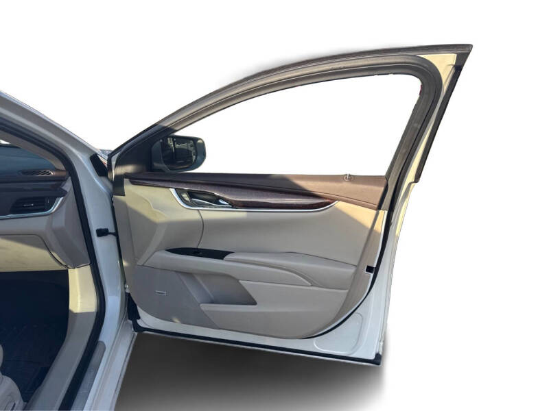 2013 Cadillac XTS Premium Collection