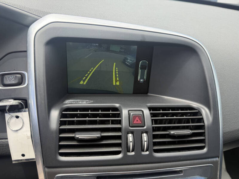 2016 Volvo XC60 T5 Drive-E Premier