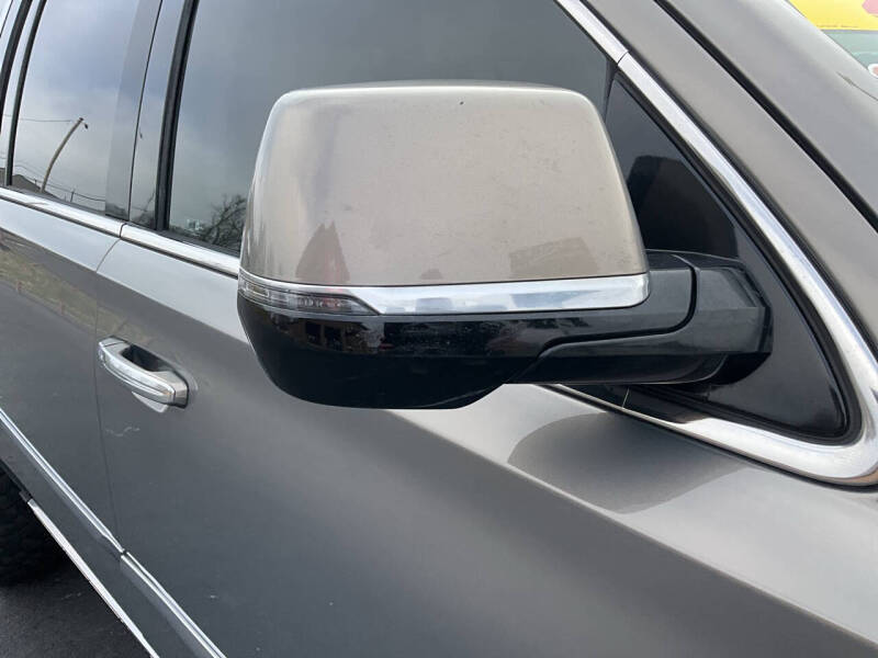 2017 Cadillac Escalade ESV Premium Luxury