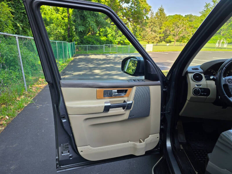 2016 Land Rover LR4 HSE LUX