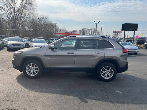 2017 Jeep Cherokee for sale at Car Zone in Otsego MI