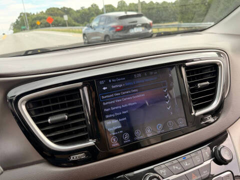 2017 Chrysler Pacifica Touring-L Plus
