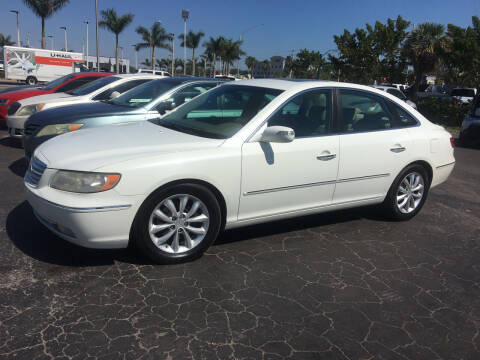 2007 Hyundai Azera for sale at CAR-RIGHT AUTO SALES INC in Naples FL