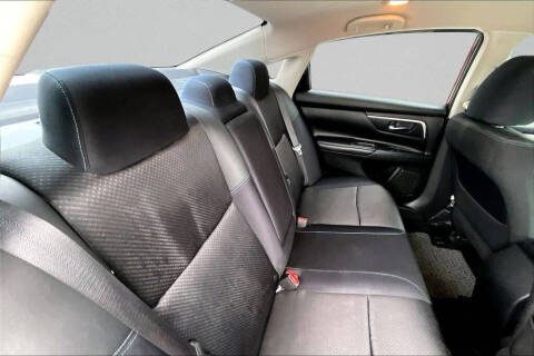 2016 Nissan Altima 2.5 SR
