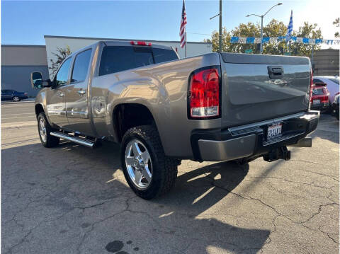 2013 GMC Sierra 2500HD Denali