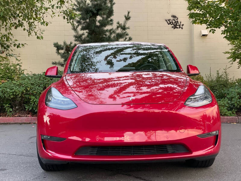 Used 2021 Tesla Model Y Long Range with VIN 5YJYGDEE0MF241185 for sale in Everett, WA