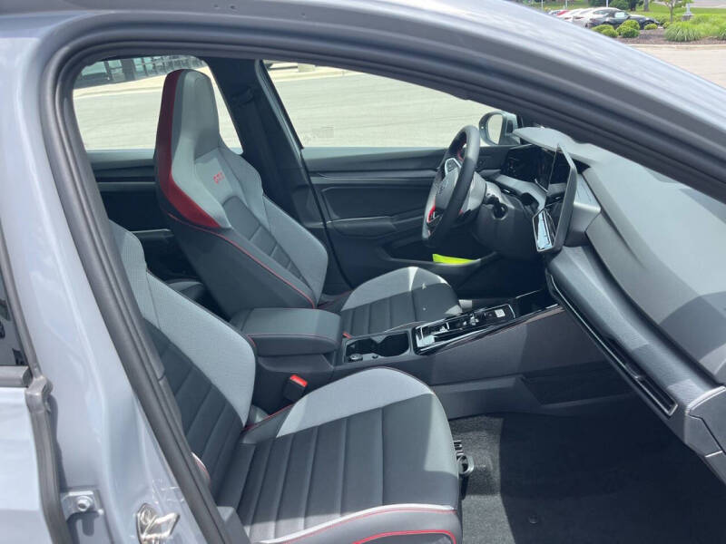 2026 Volkswagen Golf GTI SE