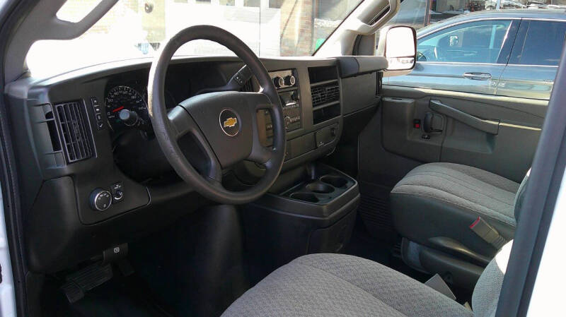 2017 Chevrolet Express 2500
