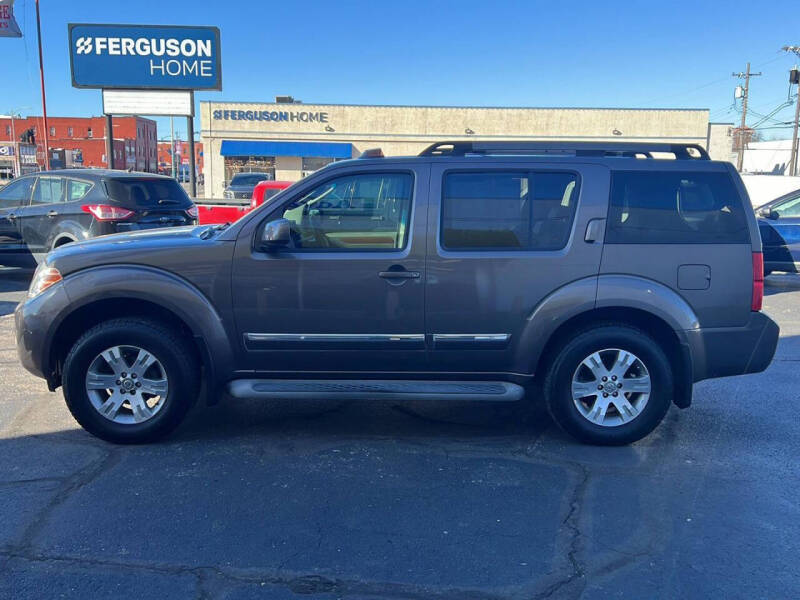 2008 Nissan Pathfinder LE