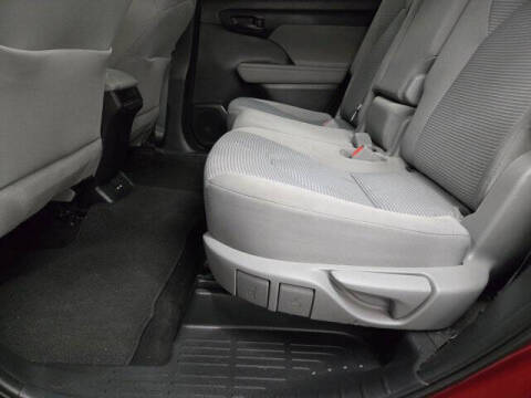 2021 Toyota Highlander LE