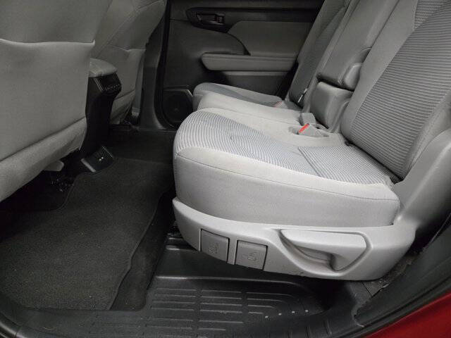 2021 Toyota Highlander LE