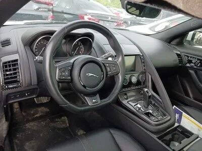 2016 Jaguar F-TYPE R