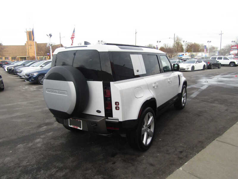 2022 Land Rover Defender 110 X-Dynamic SE