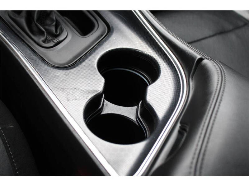 2015 Dodge Challenger SXT Plus