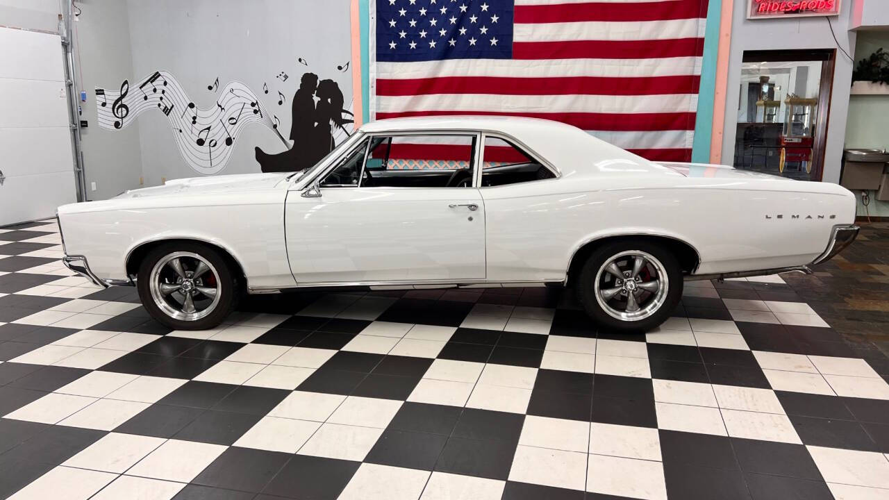 1966 Pontiac Le Mans 5