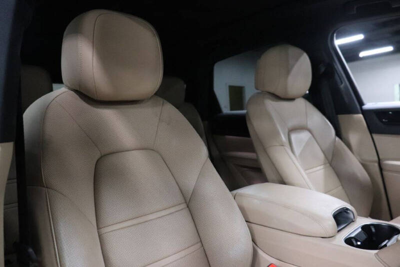 2022 Porsche Cayenne