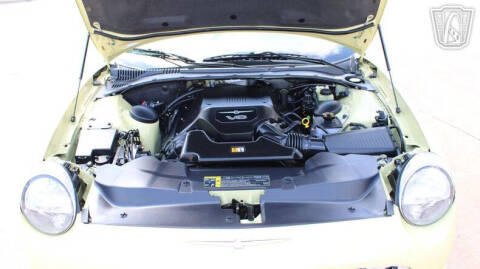 2005 Ford Thunderbird