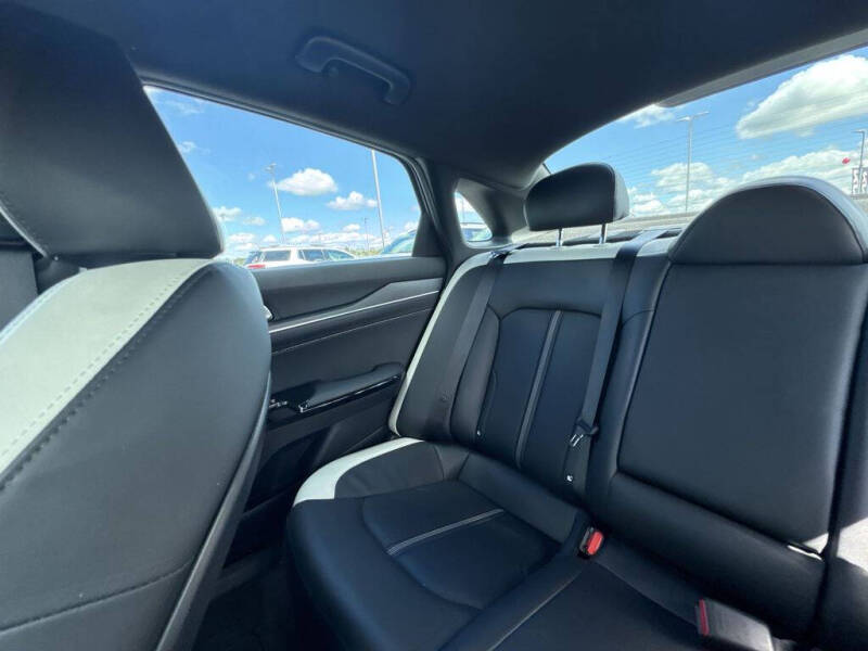 2025 Kia K5