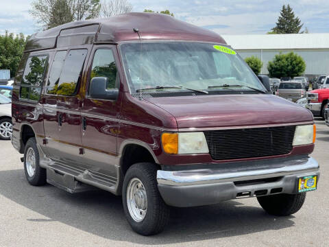 2004 Ford E-Series E-250 SD