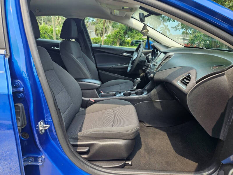 2017 Chevrolet Cruze LT Auto