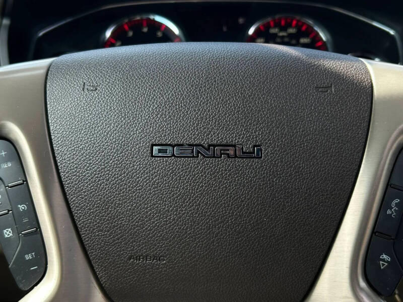 2016 GMC Acadia Denali