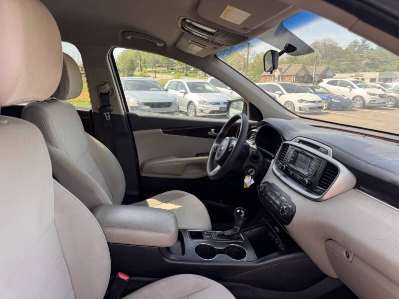 2016 Kia Sorento LX