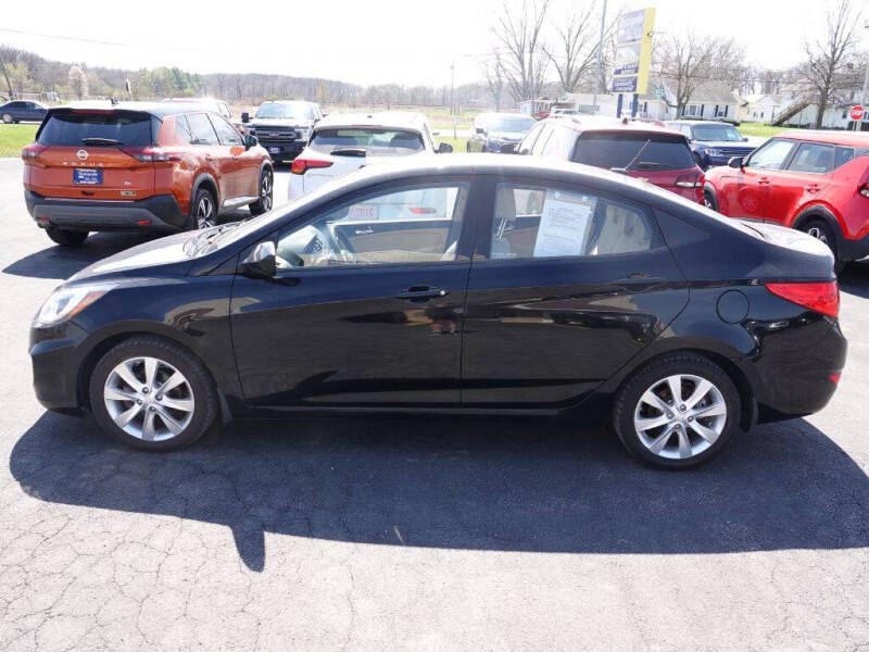 2012 Hyundai Accent GLS