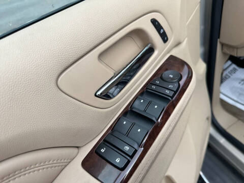 2012 Cadillac Escalade Luxury