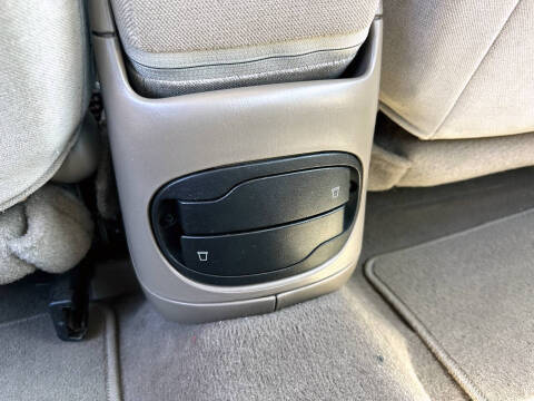 2002 Ford Taurus SE