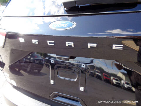 2020 Ford Escape SE
