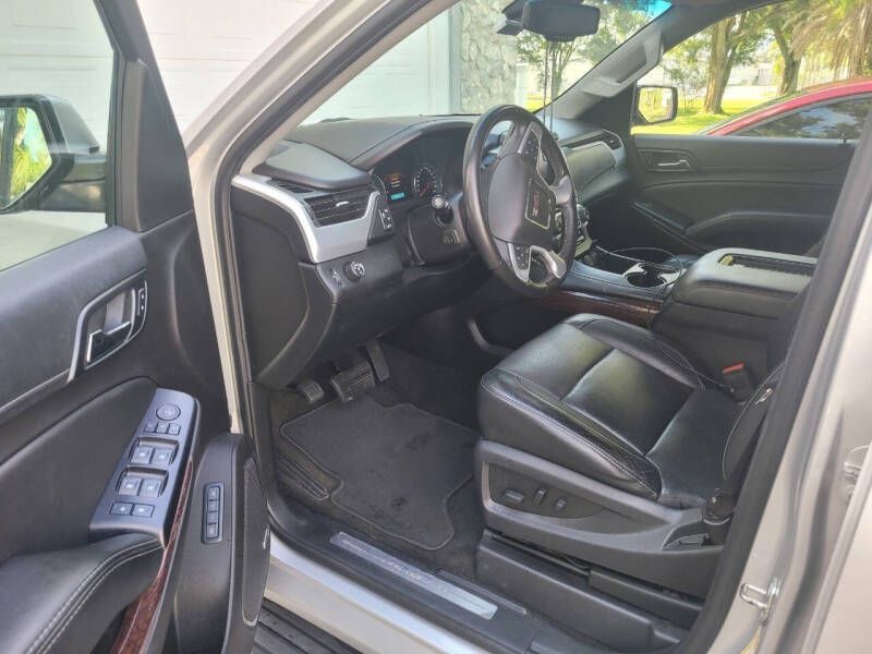 2017 GMC Yukon XL SLE