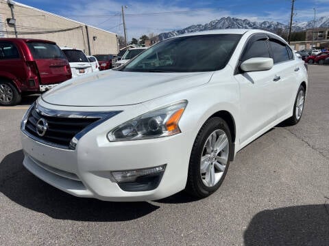 2014 Nissan Altima for sale at SQUARE ONE AUTO LLC in Murray UT