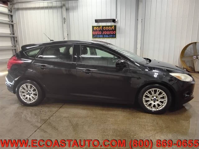Black 2012 Ford Focus SE SE 4dr Hatchback 2