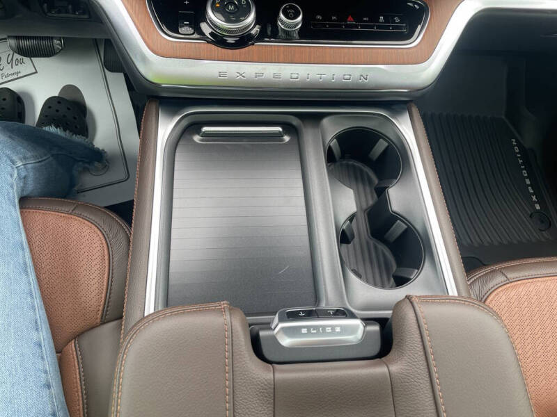 2025 Ford Expedition King Ranch