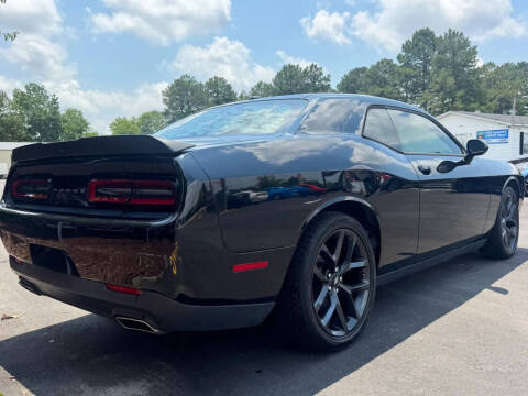 2019 Dodge Challenger SXT