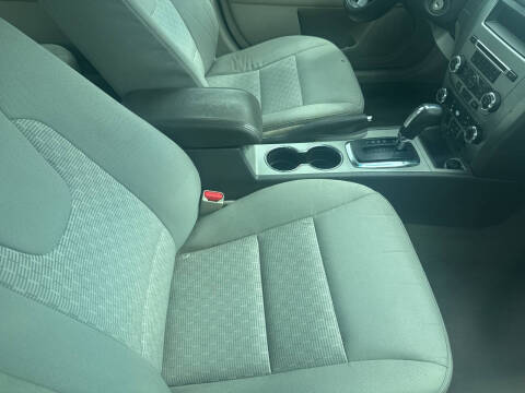2012 Ford Fusion SE