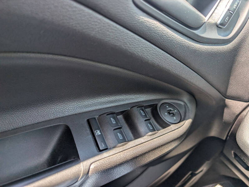2015 Ford Escape S